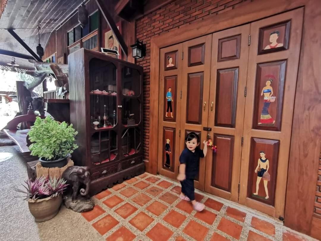 Baanthep Antique Homestay Phrae Luaran gambar